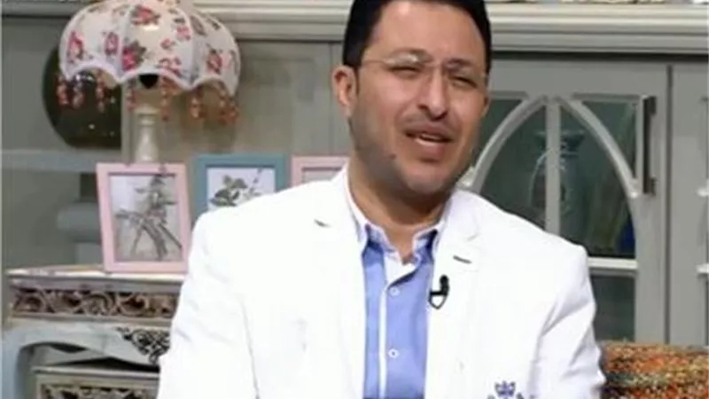 داعية: مشكلات الحياة تنتهي عند الاستغفار والتوبة