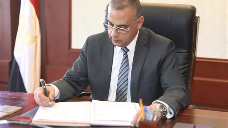 محافظة سوهاج تعلن إطلاق مبادرة للحفاظ على الترع بالتعاون مع وزارة الري