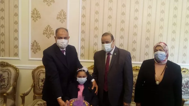 سلامة يقود وفد تعليم مطروح لتهنئة رجال الشرطة بعيدهم الـ٦٩