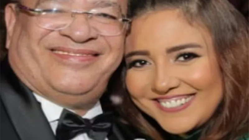أحن صاصا فى الدنيا.. مى كساب تتغزل فى صلاح عبد الله بعيد ميلاده