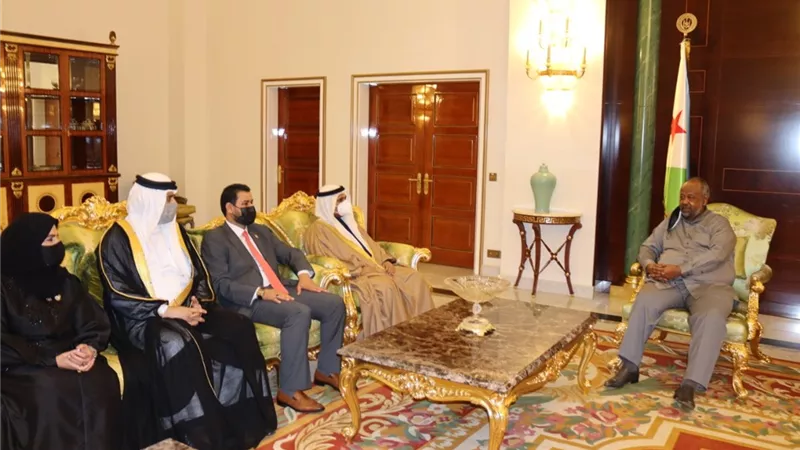 رئيس جمهورية جيبوتي يستقبل رئيس البرلمان العربي