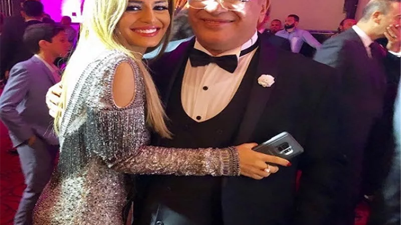 أطيب قلب.. منة فضالى تهنئ صلاح عبد الله بعيد ميلاده