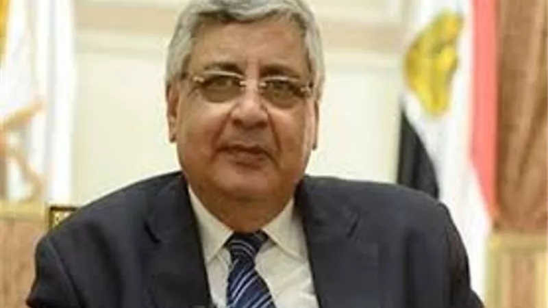 مستشار الرئيس يزف بشرى للمواطنين بشأن كورونا .. بدأنا التراجع فى الاصابات