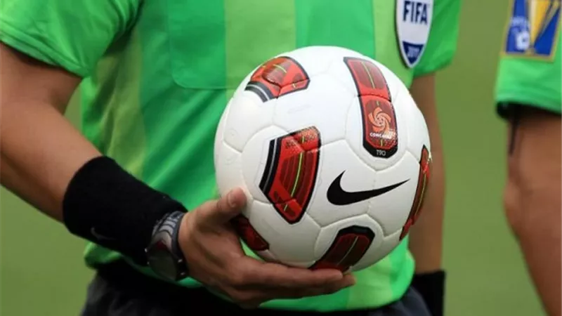 تعرف على نتيجة مسحة حكم مباراة الأهلى وبيراميدز فى الدورى