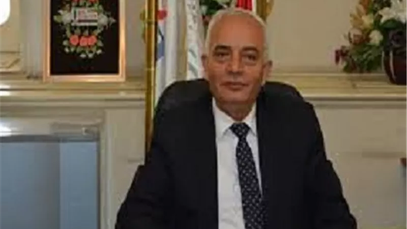 حجازى يهنئ رجال الشرطة بعيدها 69