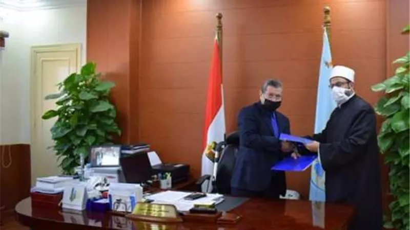برتوكول تعاون بين جامعة مطروح والأوقاف لتدريب الأئمة والواعظات.صور