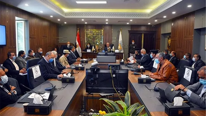 محافظ جنوب سيناء يترأس جلسة المجلس التنفيذي رقم (1) لسنة 2021