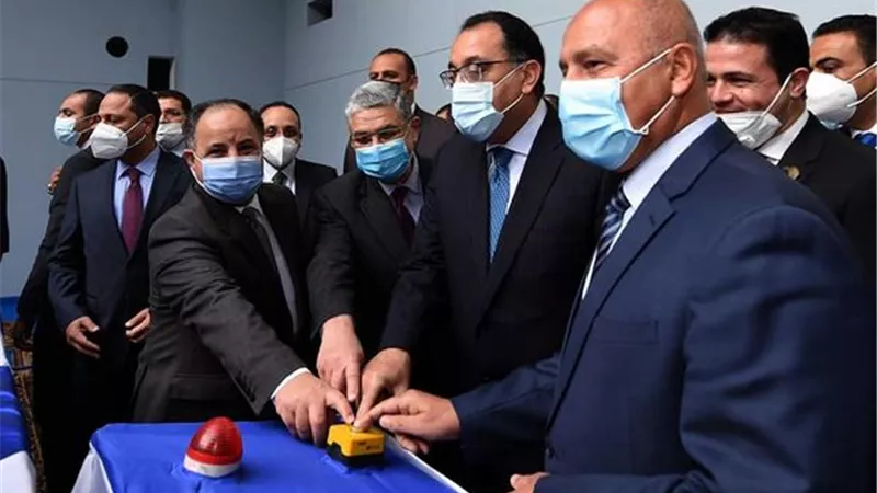 رئيس الوزراء يشهد وصول ماكينة الحفر العميق الى محطة 