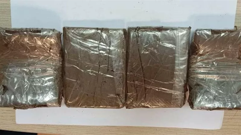 إجباط محاولة تهريب حشيش داخل اكياس 