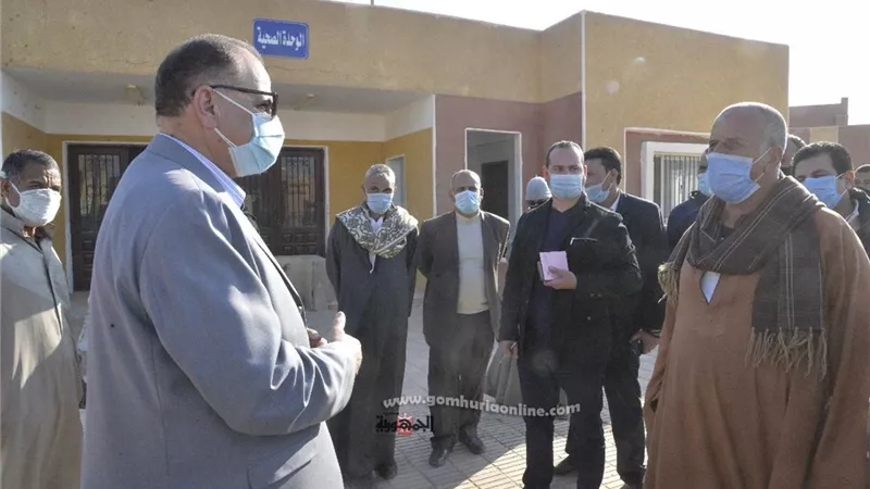 محافظ أسيوط يتفقد قرية العتمانية الجديدة 