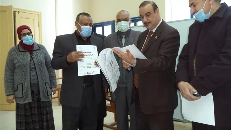 وكيل التعليم بمطروح يتابع برنامج التنمية المهنية لمعلمي الرياضيات