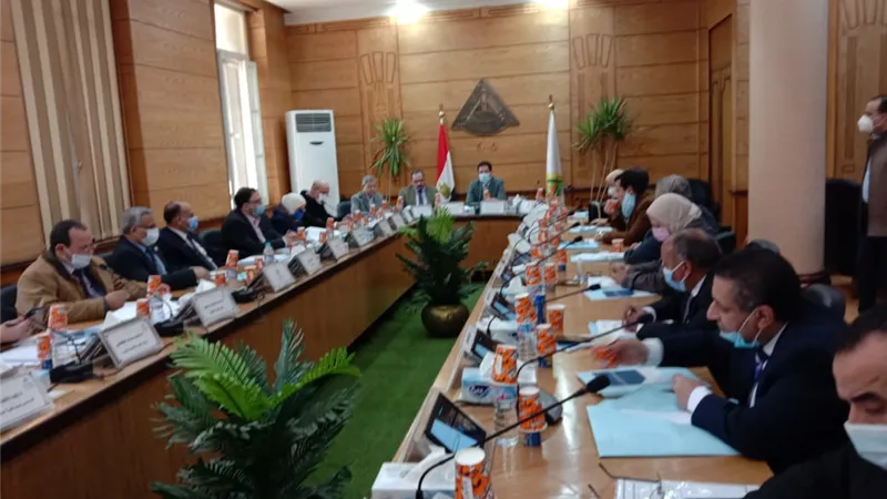 مجلس جامعة بنها يناقش استعدادات امتحانات الفصل الدراسي الأول وإعلان الجداول