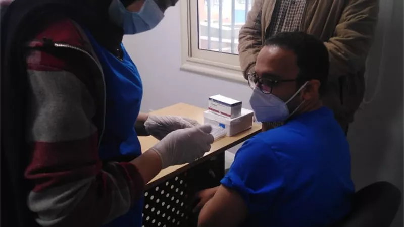 بدء حملة التطعيمات بمستشفى النجيلة للعزل بمطروح