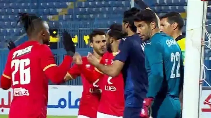 نجم الزمالك يعلق على إداء إكرامى فى مباراة الأهلى وبيراميدز