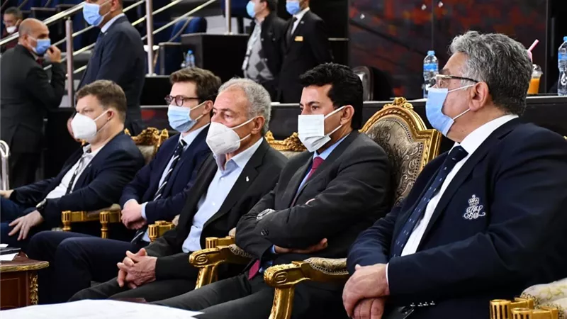 وزير الرياضة يشهد مباراة قطر والسويد في دور الثمانية بمونديال اليد