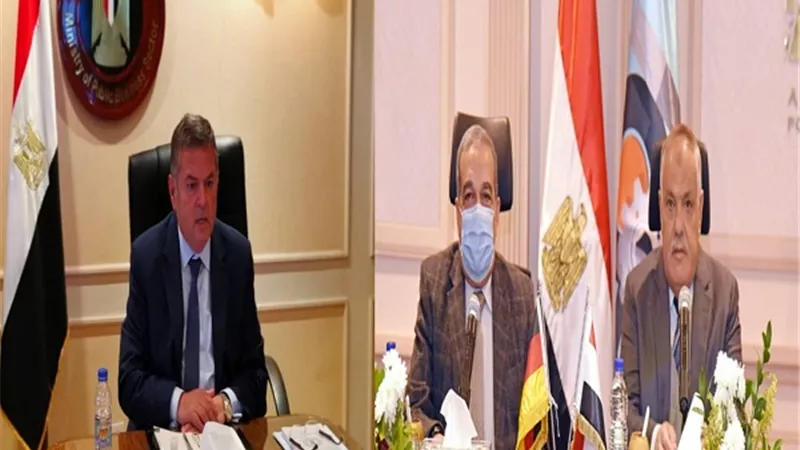توفيق ومرسي والتراس يناقشون إنشاء مصنع لإنتاج إطارات المركبات