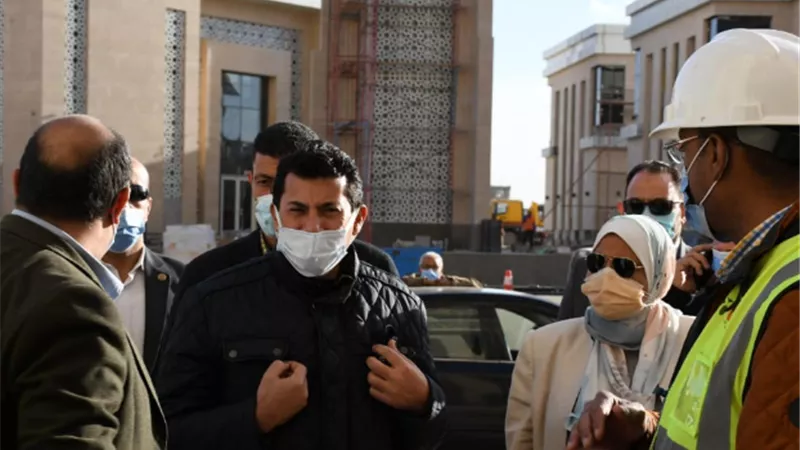 وزير الشباب والرياضة يتفقد مقر الوزارة بالعاصمة الإدارية الجديدة