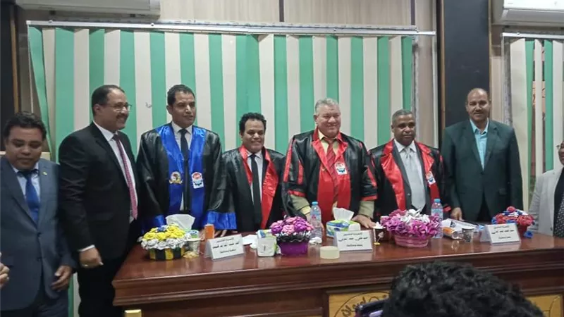 مذيع القناة الثامنة يحصل علي الماجستير فى دور الإذاعة المصرية فى حركات التحرر الأفريقى