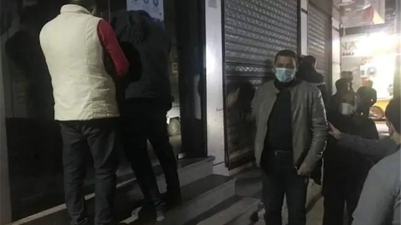 فض٣ سرادقات أفراح وعزاء وتشميع كافيتريا وتغريم ٤٧ مواطنا بالشرقية