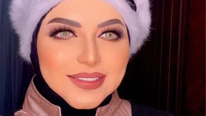 شاهد.. ميار الببلاوى في جلسة مكياج استعدادا لبرنامجها الجديد
