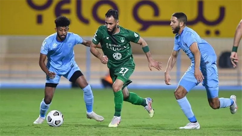 مواعيد مباريات الدوري السعودى اليوم الاحد والقنوات الناقلة
