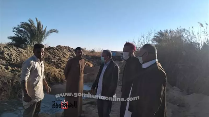 رئيس مركز ومدينة سيوة يتابع أعمال تنفيذ الخط الناقل لمياه الشرب من البئر الجديد