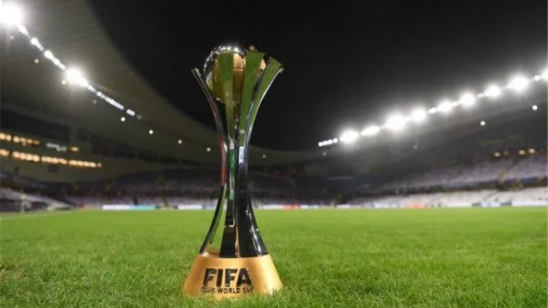 كأس العالم للاندية.. بدأ اوائل القرن الماضى.. تحت مسمى كأس السير توماس.. و8 اندية فى بطولة 2000