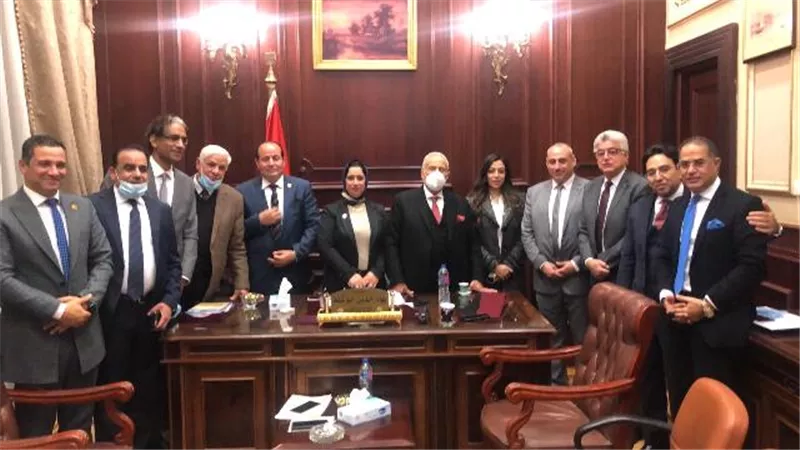«النواب الوفديين» يرفضون استقالة رئيس الوفد.. ويؤكدون: لن نترك الحزب للفوضى والفتن