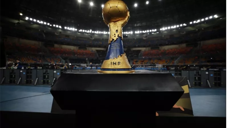 رئيس اللجنة الاولمبية الدولية يهنئ اتحاد اليد بنجاح المونديال