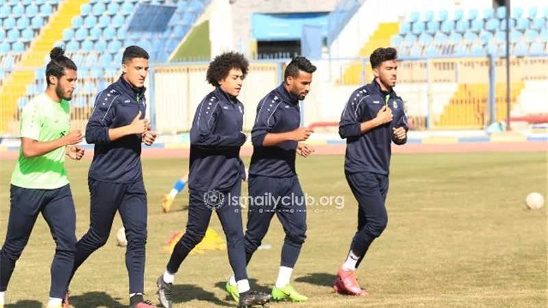 الوافدون الجدد للإسماعيلي يؤدون تدريبات منفردة