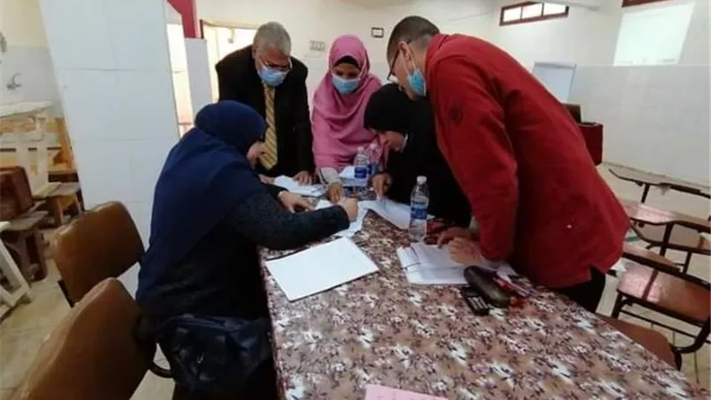 مركز نور البصيرة بجامعة سوهاج يناقش حماية الطفل.. بالصور