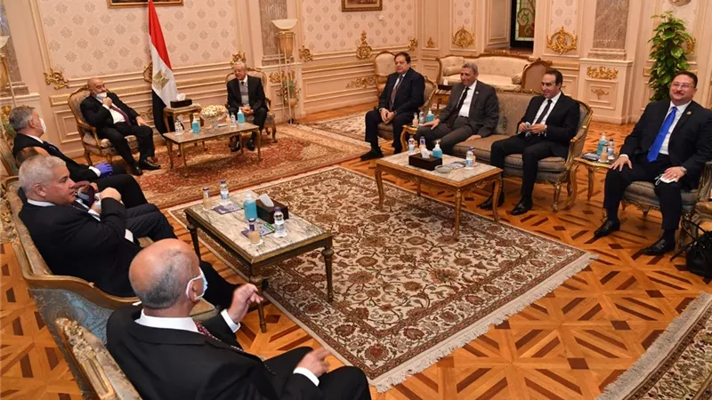 بالصور .. رئيس مجلس النواب يستقبل وفد المحكمة الدستورية العليا