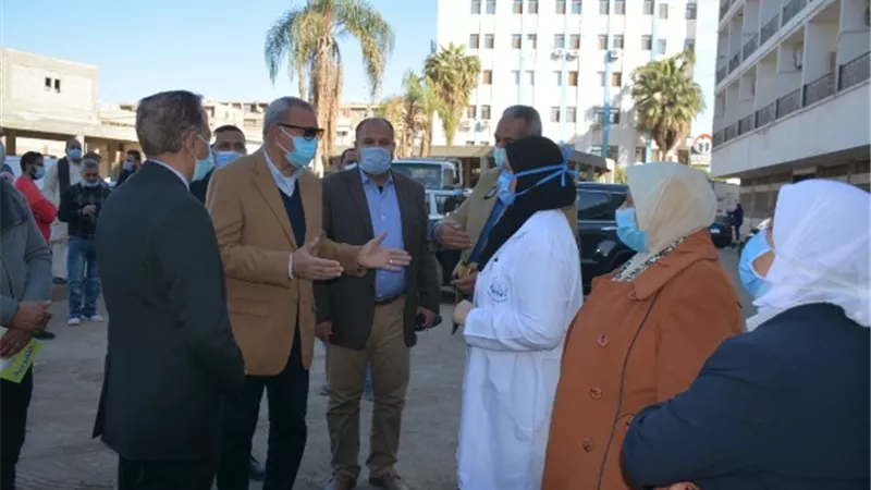 محافظ القليوبية يتفقد مشروعات مدينة بنها وطوخ لدفع الأعمال وتذليل العقبات