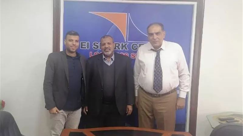 رئيس شعبة الأدوات الصحية ونقيب المستخلصين بالإسكندرية يناقشان قانون الجمارك الجديد