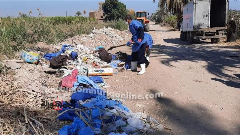 رفع النفايات الطبية بطريق الحبيل شمال الأقصر والتخلص منها بطريقة آمنة