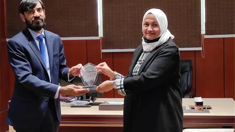 رئيس تطوير الوافدين بالأزهر تستقبل مستشار سفارة باكستان ...