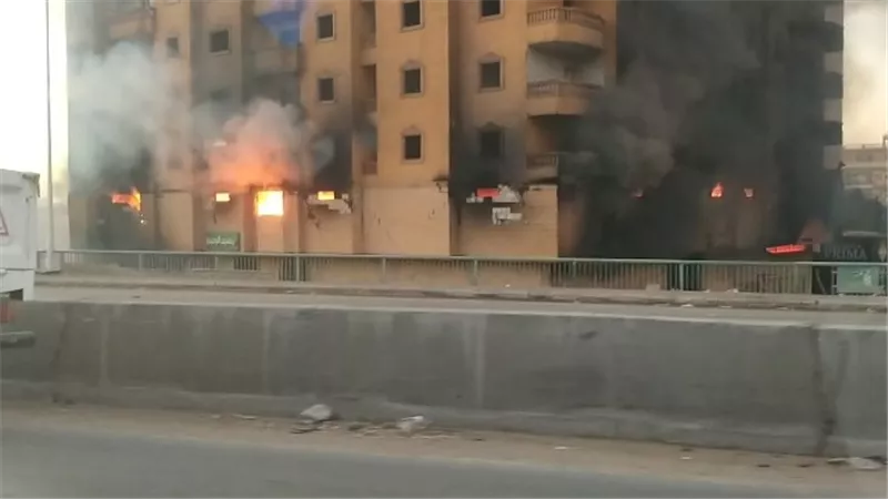 «المعمل الجنائي» يكشف اسباب حريق مصنع بلاستيك بـ6 أكتوبر