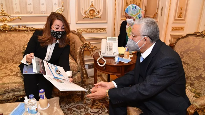 الدكتورة غادة والى تهنئ المستشار حنفي جبالي رئيس مجلس النواب
