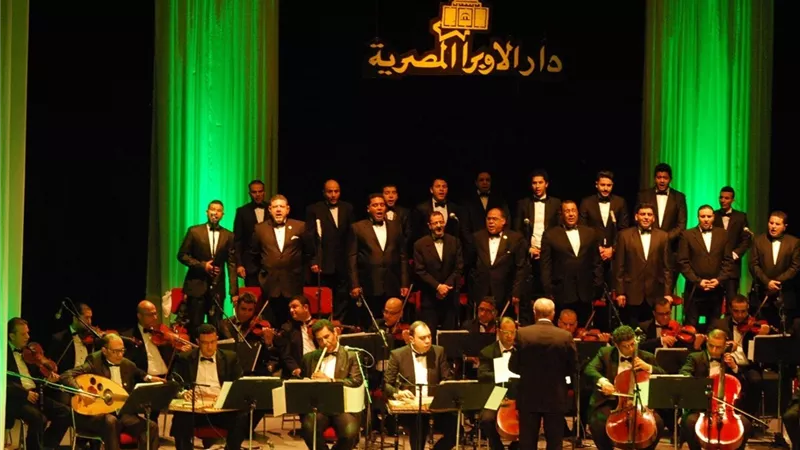 الجمعه...المايسترو عمر فرحات يحيى مدح الحبيب بمعهد الموسيقى العربيه