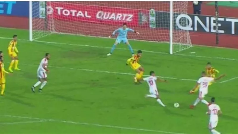 الزمالك ينهى الشوط الأول بهدف دون رد امام حسين داى