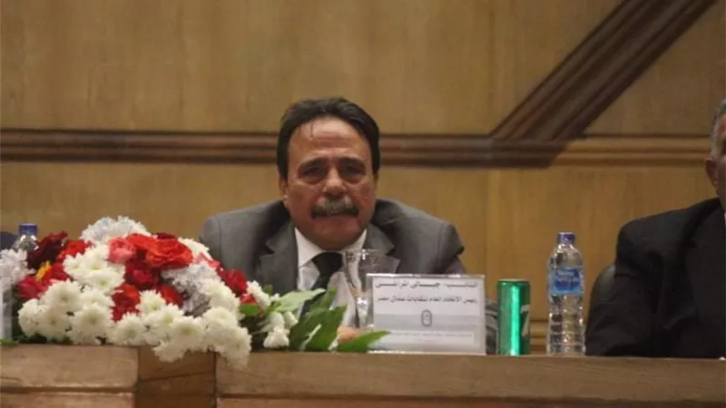 عمال النقل البرى بجددون العهد للرئيس ويرحبون بتعديل الدستور