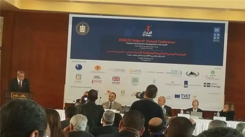 محافظ الأقصر : عشرات المشروعات فى مجالات البنية التحتية بقنا