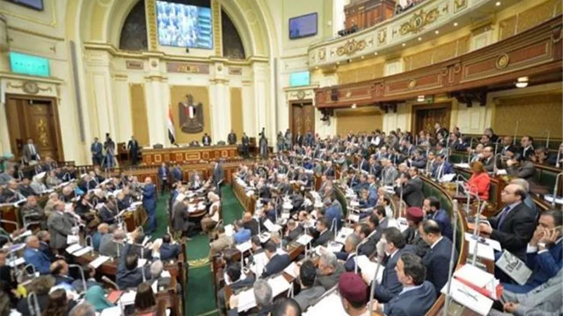 ننشر كواليس جلسة تصويت التعديلات الدستورية
