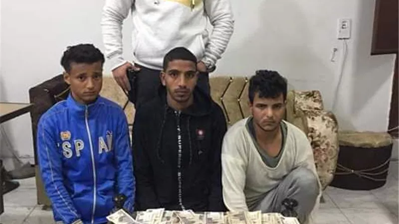 مباحث ابوتيج تكشف مرتكبي واقعة خطف حقيبة مندوب شركة ادوية