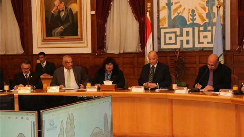 تطوير شارع الازهر وإقامة أول متحف لنجيب محفوظ