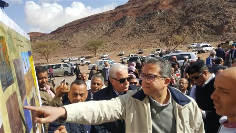 وزير الاثار يعلن عن خطة لتثبيت 2500 موظف واثرى