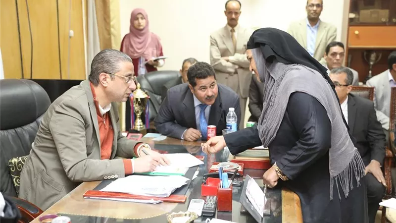 محافظ سوهاج يلتقي أهالي 