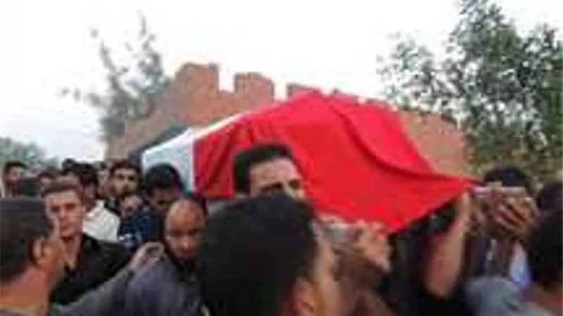 اهالي دمنهور ينتظرون جثمان شهيد العريش