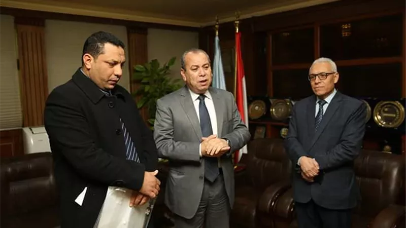 محافظ كفرالشيخ : ١٠٠ مليون صحة تتخطى المليون و 700 ألف مواطن لتحقق 79% من المستهدف