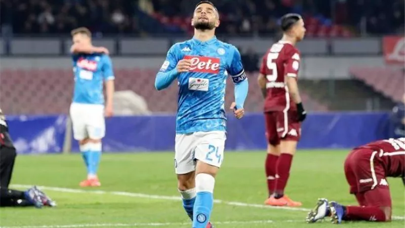 تعادل نابولى وتورينو سلبياً فى الدورى الايطالى